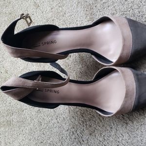 Gently used Womens heels, size 10.